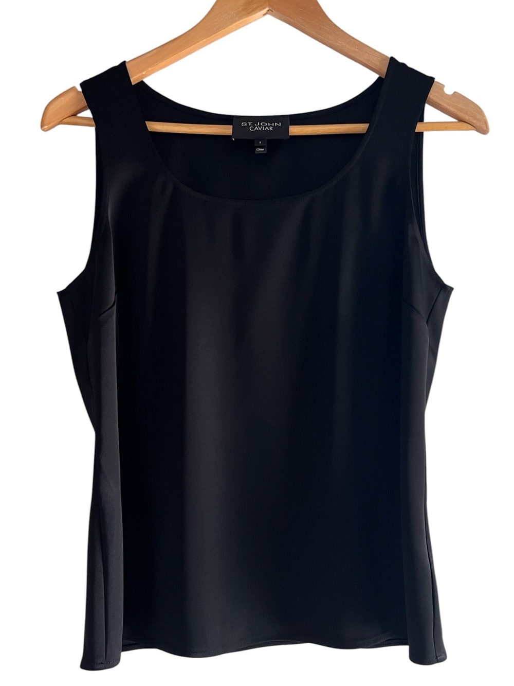 St. John Knits Caviar satin sleeveless blouse in black size S like new condition